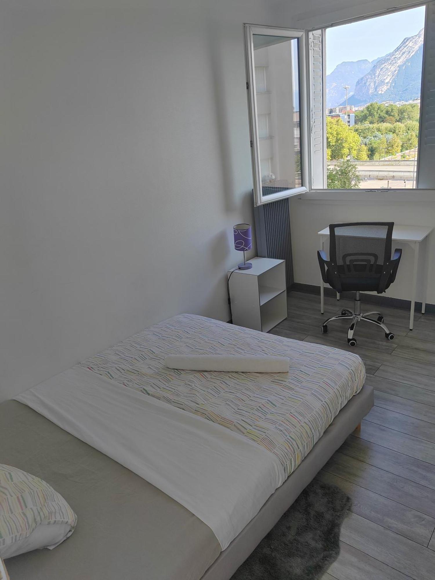 Une Chambre Dans Appartement Partage, Grenoble A 8 Min Du Centre-Ville Exterior photo